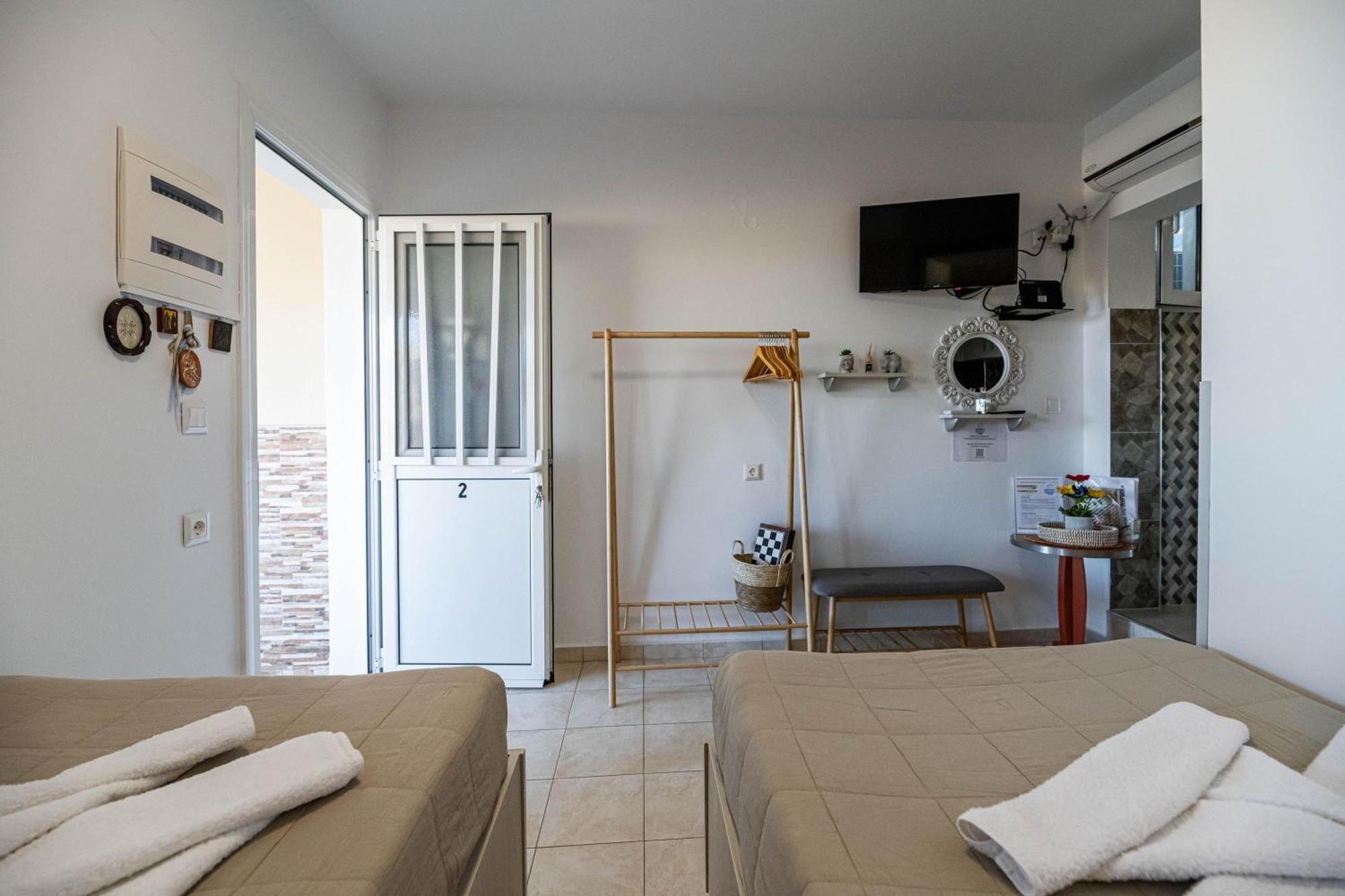 Aperanto Galazio Apartment 아크앤젤로스 외부 사진