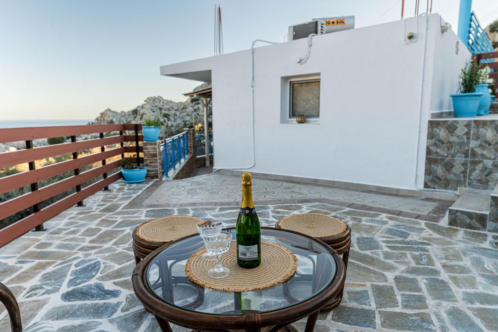 Aperanto Galazio Apartment 아크앤젤로스 외부 사진